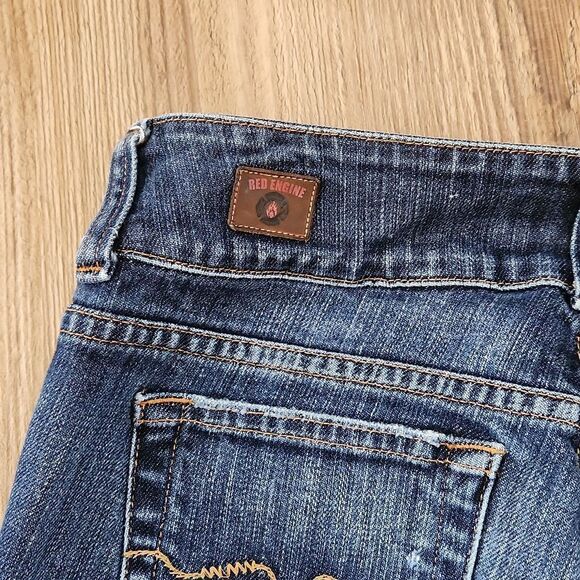 ☔️💜Red Engine Blue Cropped Jeans Size 6 - Picture 7 of 11